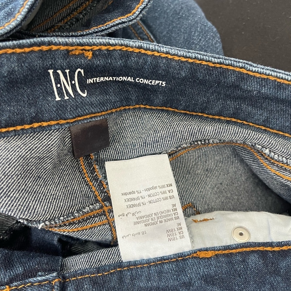 Dark Wash Jeans - Picture 4 of 4